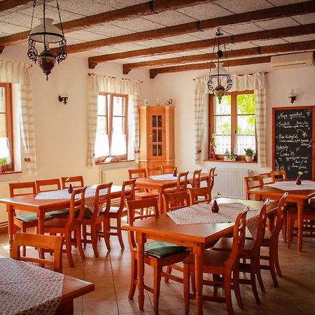 Diofa Panzio Bed & Breakfast Villany Exterior photo
