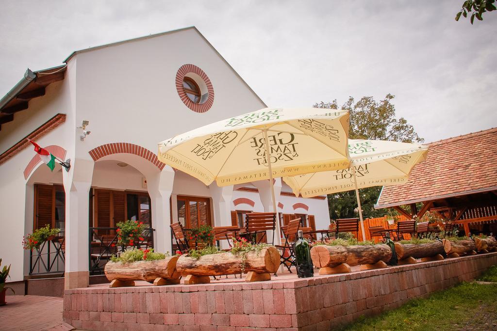 Diofa Panzio Bed & Breakfast Villany Exterior photo